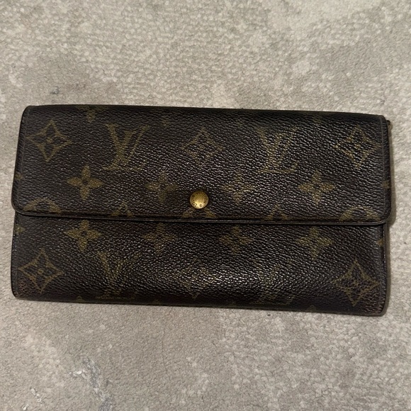 Authentic LouisVuitton Monogram Portefeuille Sarah Long Wallet - Picture 1 of 8